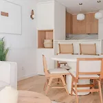 Stylish 2Br Apartment With Ac & Terrace | By Airnest