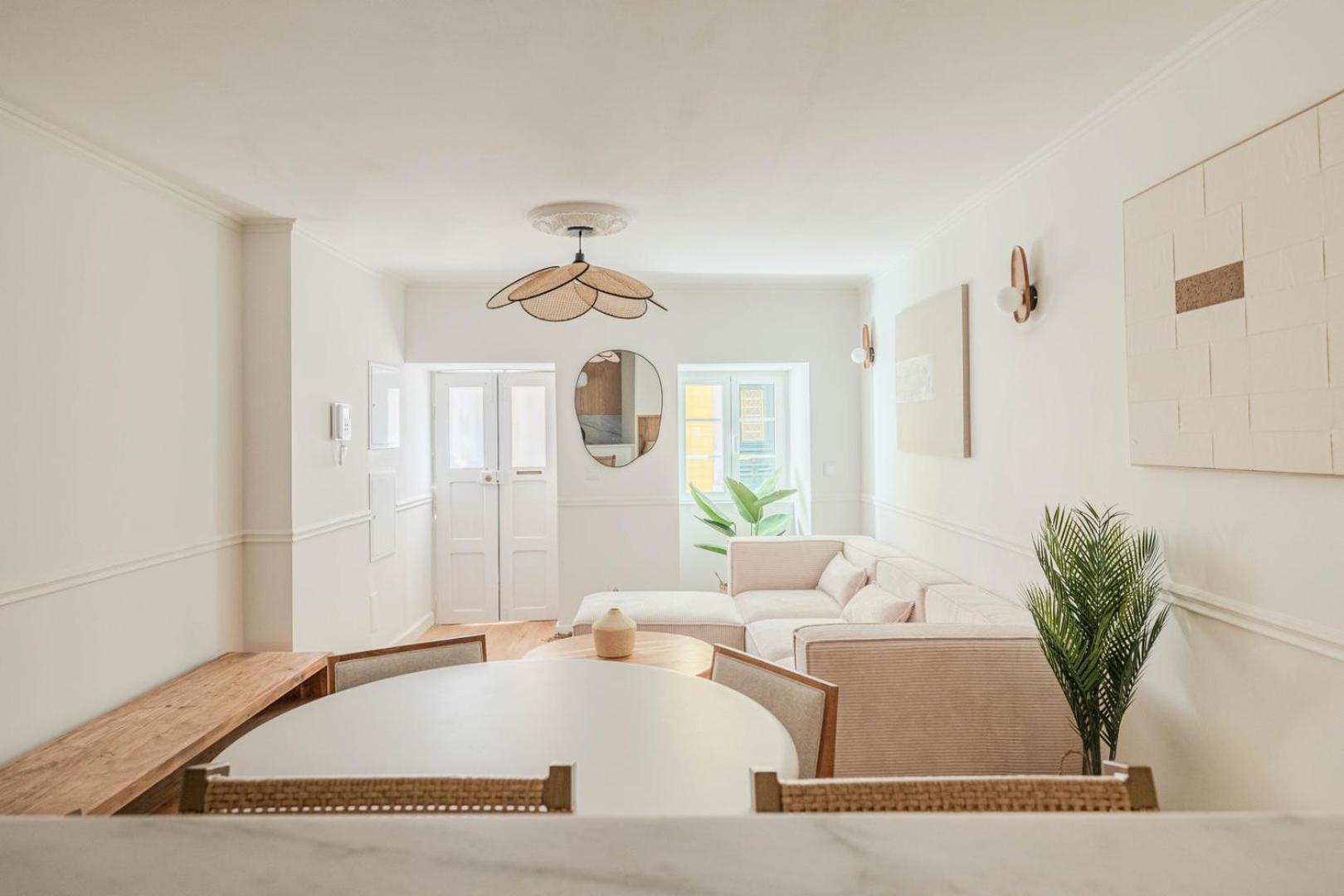 Stylish 2br With Ac & Terrace | By Airnest Apartamento *
